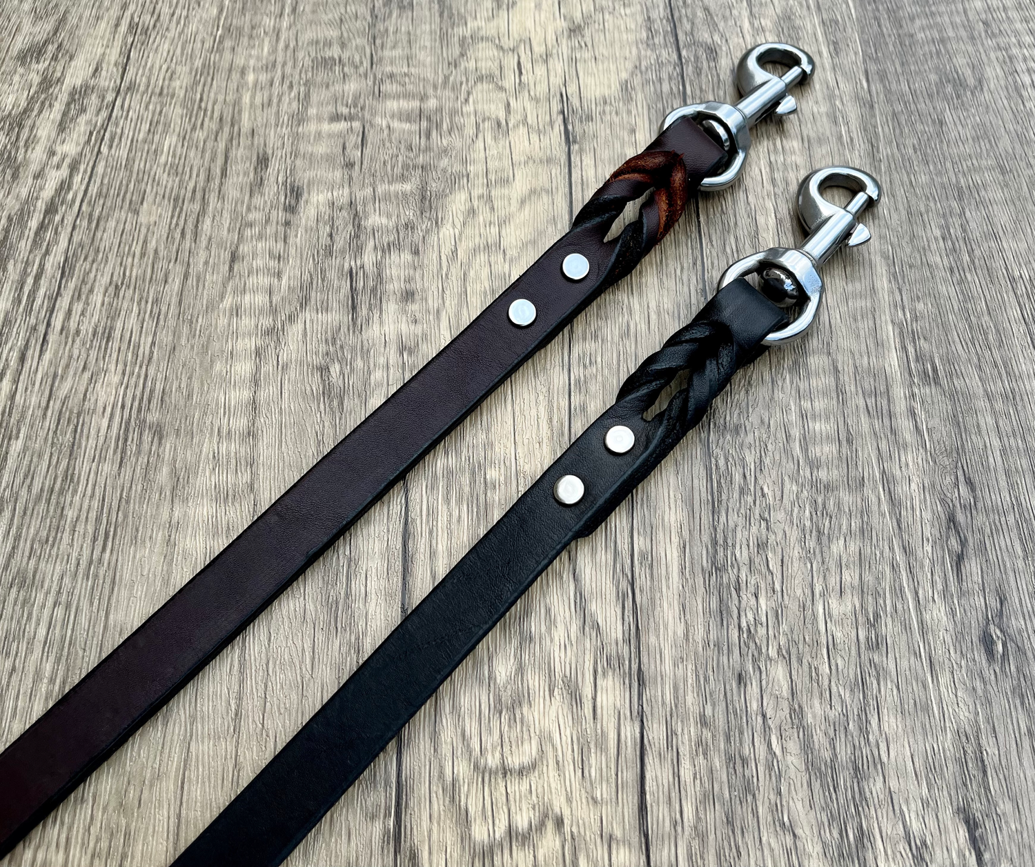 Leather Leashes & Collars