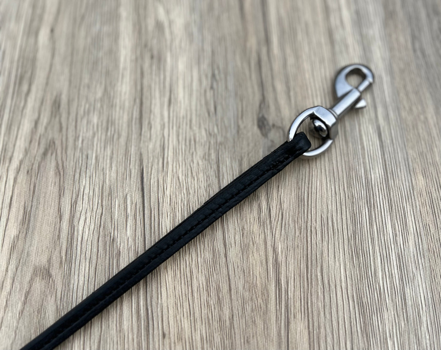 3/8" Top Grain Stitched Leather Leash